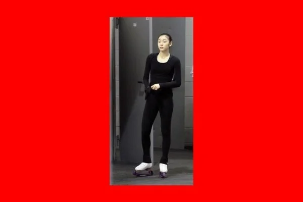 NFL第八周酋长对阵野马 马霍姆斯与尼克斯传球对决分析